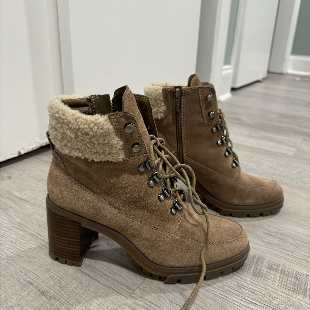 Women's Tan Ankle Boots Vince Camuto size 9M